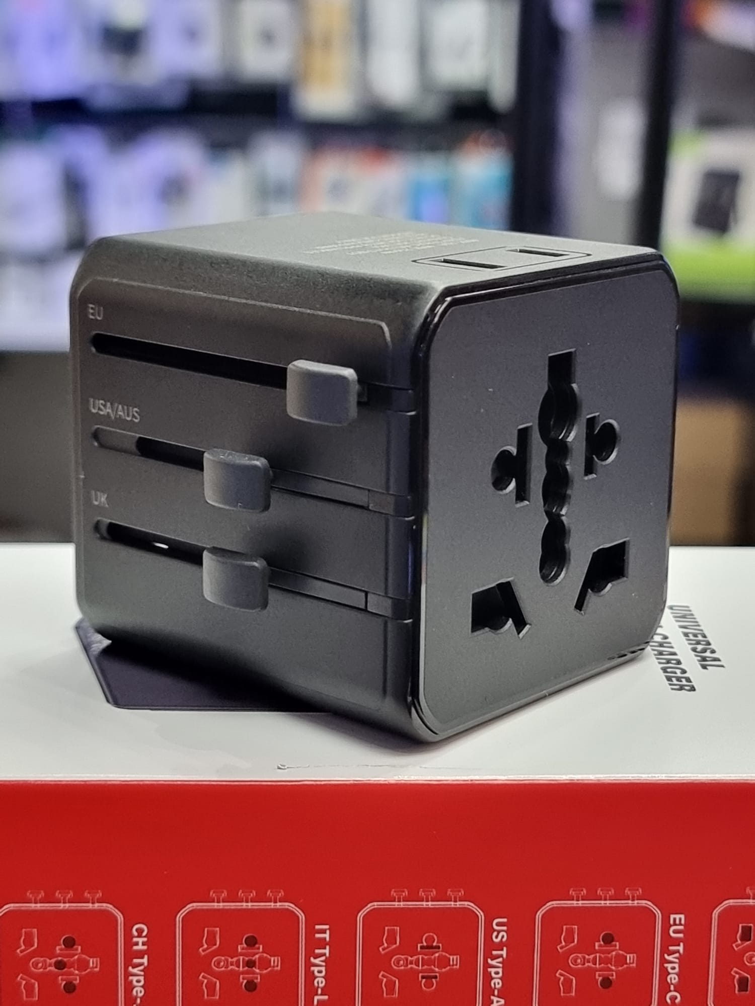 Ven-Dens VD-TA004 Travel Adaptor